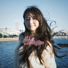 Bồ Tát Sống Trong Nhà